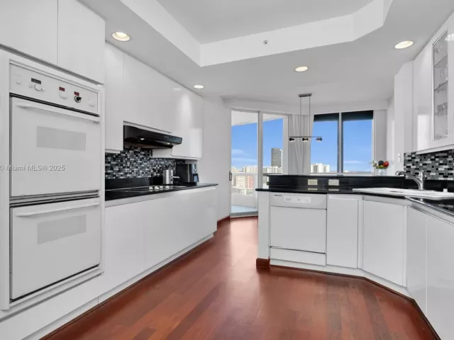 Продажа квартиры #2001 - фото 6840009