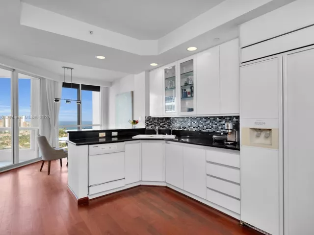 Продажа квартиры #2001 - фото 6840010