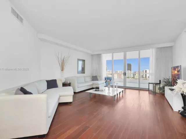 Продажа квартиры #2001 - фото 6840011