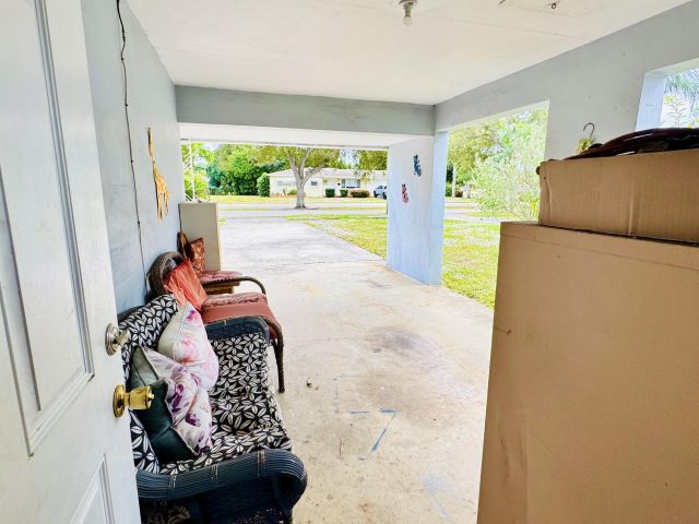 Дом в аренду по адресу 347 Flagler Boulevard - фото 6893983