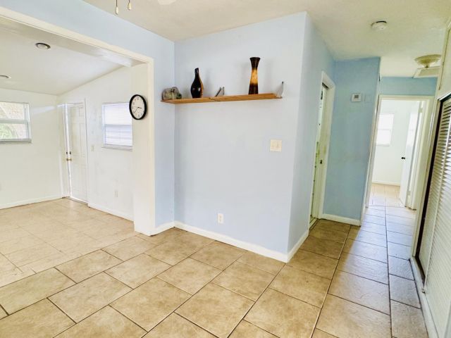 Дом в аренду по адресу 347 Flagler Boulevard - фото 6893986