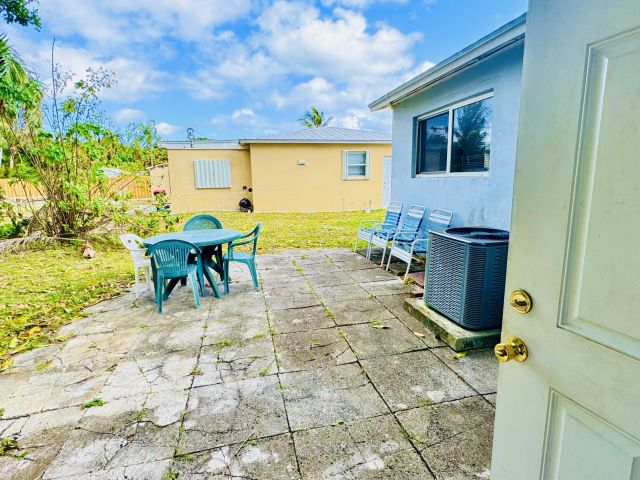 Дом в аренду по адресу 347 Flagler Boulevard - фото 6894000