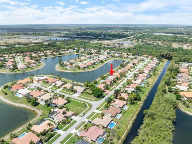 Продажа дома по адресу 11241 Island Lakes Lane - фото 6850117