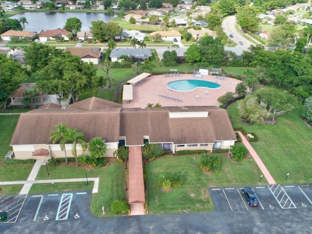 Дом в аренду по адресу 6347 Country Wood Way - фото 6866439