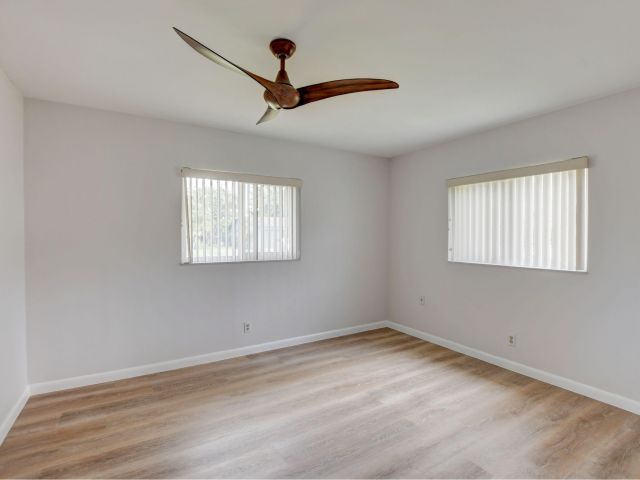 Дом в аренду по адресу 6347 Country Wood Way - фото 6866443