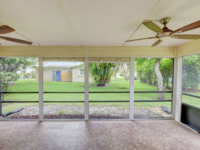 Дом в аренду по адресу 6347 Country Wood Way - фото 6866445