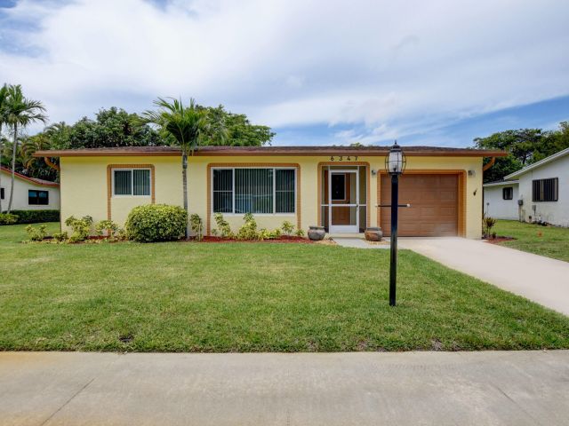 Дом в аренду по адресу 6347 Country Wood Way - фото 6866449