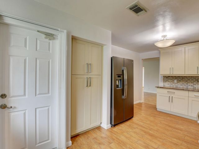 Дом в аренду по адресу 6347 Country Wood Way - фото 6866451