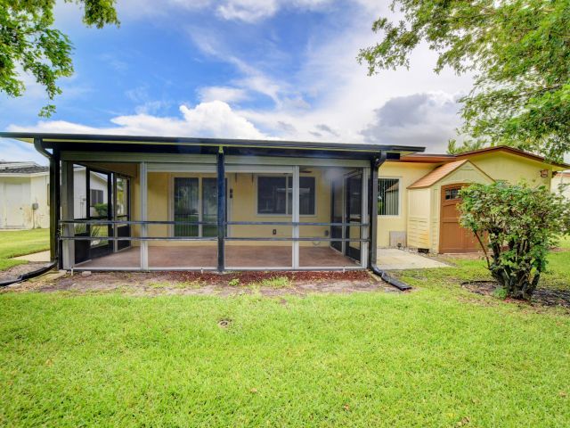 Дом в аренду по адресу 6347 Country Wood Way - фото 6866455