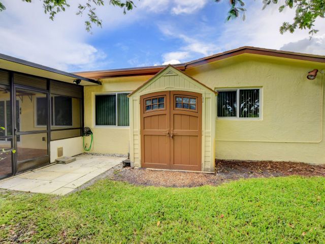 Дом в аренду по адресу 6347 Country Wood Way - фото 6866456