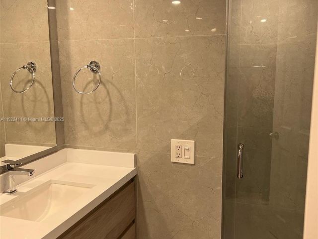 Квартира в аренду номерA-1856 - фото 6841675