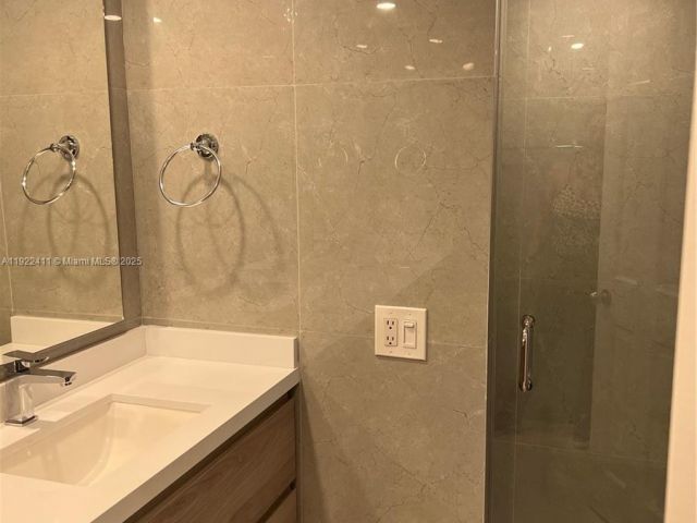 Квартира в аренду номерA-1856 - фото 6841677