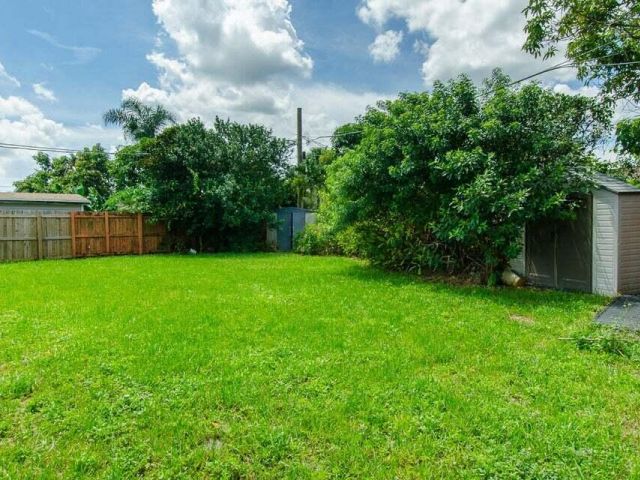 Дом в аренду по адресу 22191 SW 60th Avenue - фото 6850119