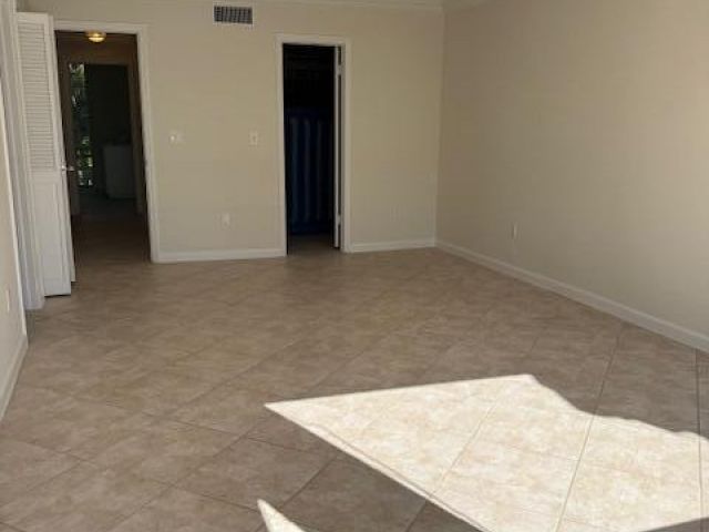 Дом в аренду по адресу 780 Jeffery Street 2 - фото 6850130