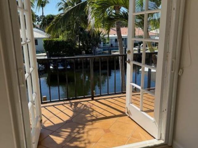 Дом в аренду по адресу 780 Jeffery Street 2 - фото 6850132