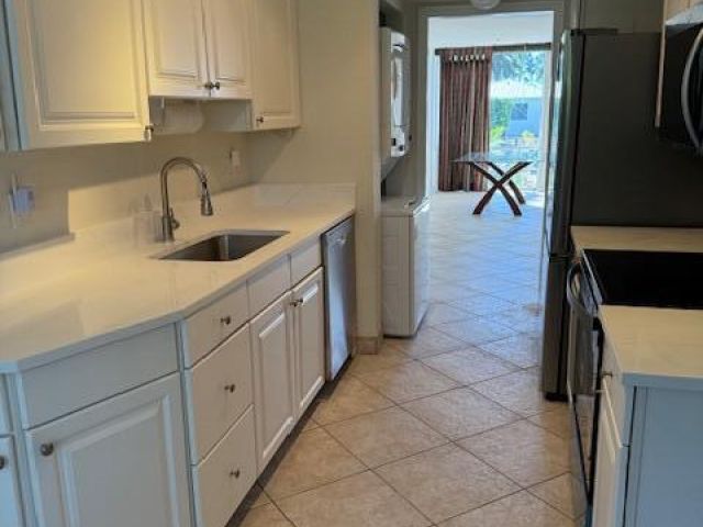 Дом в аренду по адресу 780 Jeffery Street 2 - фото 6850136