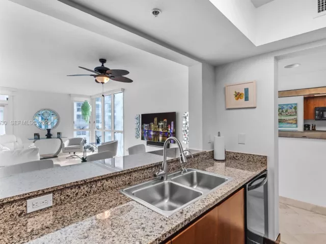 Продажа квартиры #907 - фото 6854793