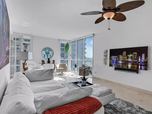 Продажа квартиры #907 - фото 6854795