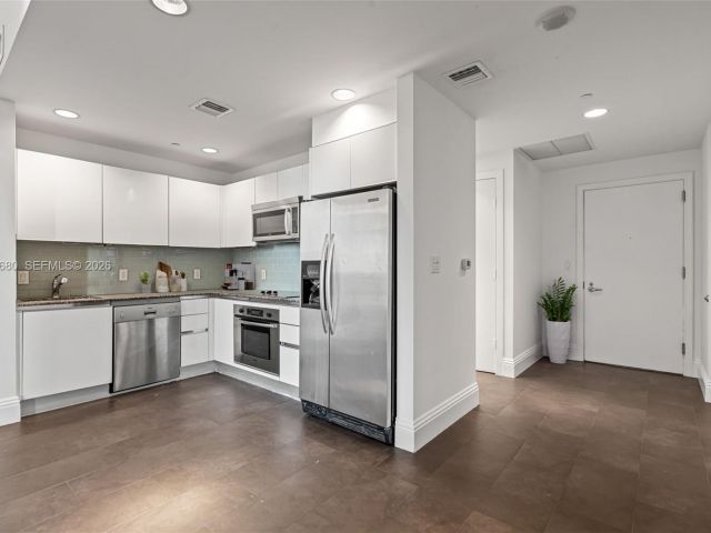 Продажа квартиры #1006 - фото 7446484