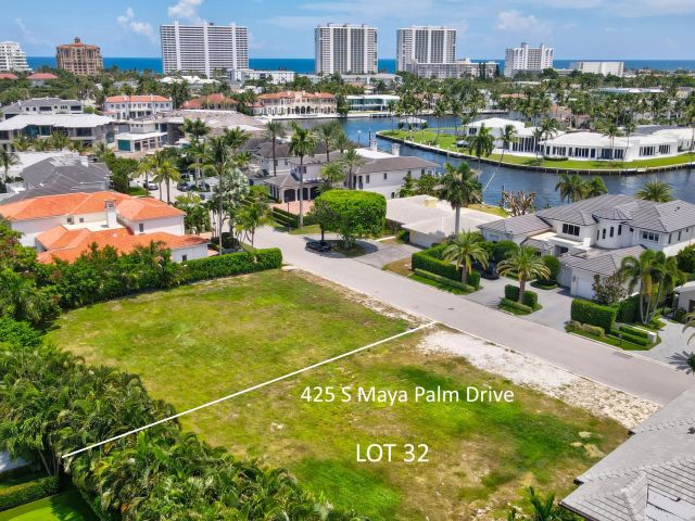 Продажа дома по адресу 425 S Maya Palm Drive - фото 6850189