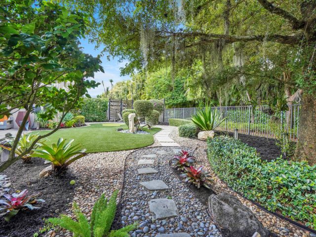 Продажа дома по адресу 8461 Hawks Gully Avenue - фото 6866097