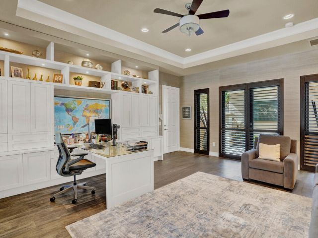 Продажа дома по адресу 8461 Hawks Gully Avenue - фото 6866101