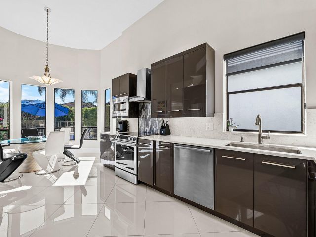 Дом в аренду по адресу 5312 Steeple Chase - фото 6848559