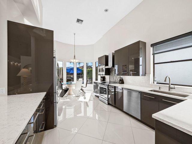 Дом в аренду по адресу 5312 Steeple Chase - фото 6848561