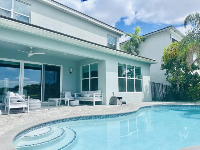 Дом в аренду по адресу 15377 Green River Court - фото 6891263