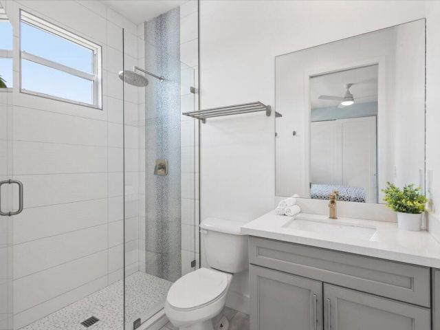 Дом в аренду по адресу 15377 Green River Court - фото 6891265