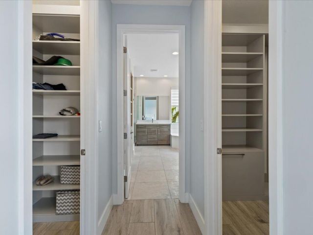 Дом в аренду по адресу 15377 Green River Court - фото 6891273