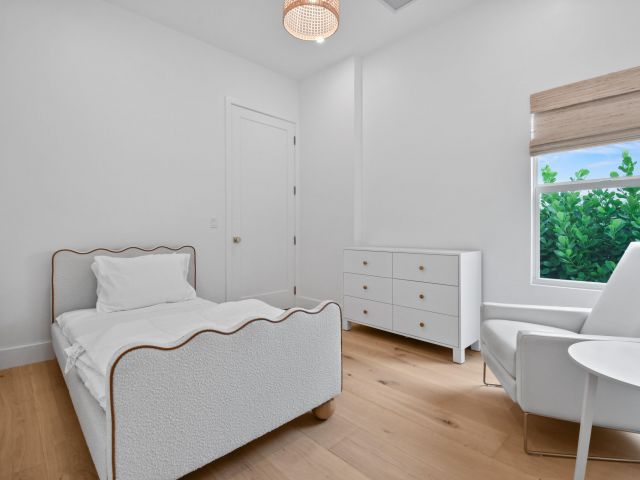 Дом в аренду по адресу 845 Sunset Road - фото 6848375