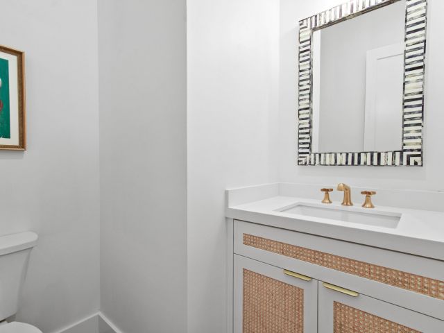 Дом в аренду по адресу 845 Sunset Road - фото 6848379