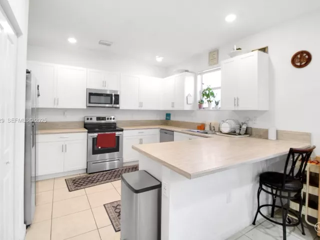Продажа дома по адресу 1382 SE 26th Rd - фото 6852533