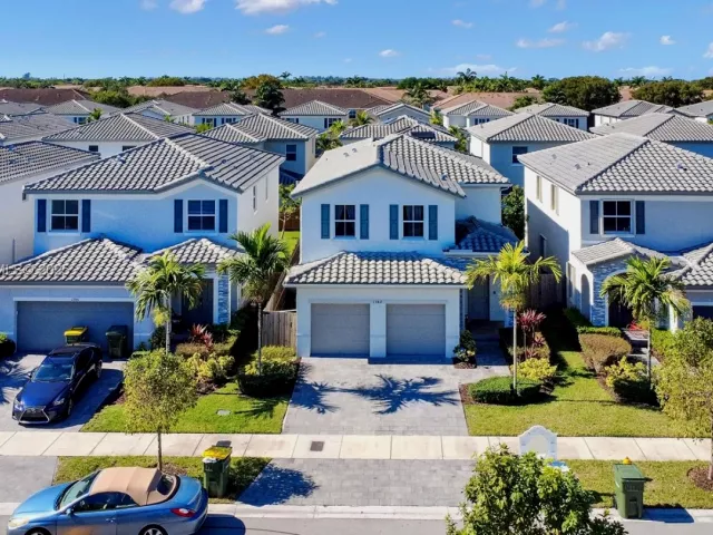 Продажа дома по адресу 1382 SE 26th Rd - фото 6852535