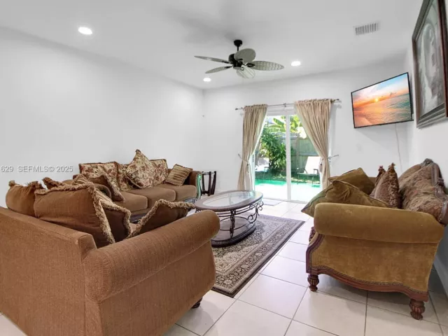 Продажа дома по адресу 1382 SE 26th Rd - фото 6852521