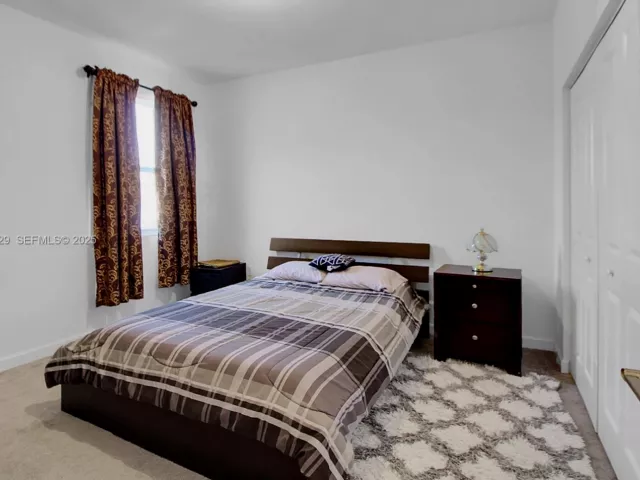 Продажа дома по адресу 1382 SE 26th Rd - фото 6852518