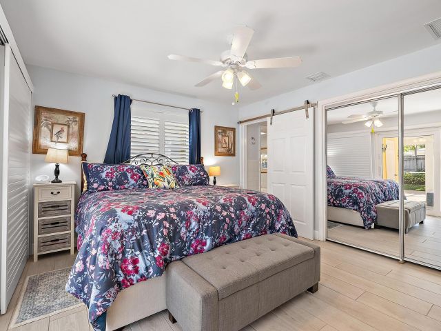 Продажа дома по адресу 1211 Dolphin Road - фото 6848161