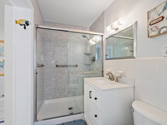 Продажа дома по адресу 1211 Dolphin Road - фото 6848162