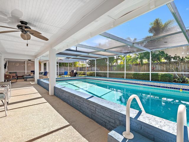 Продажа дома по адресу 1211 Dolphin Road - фото 6848169