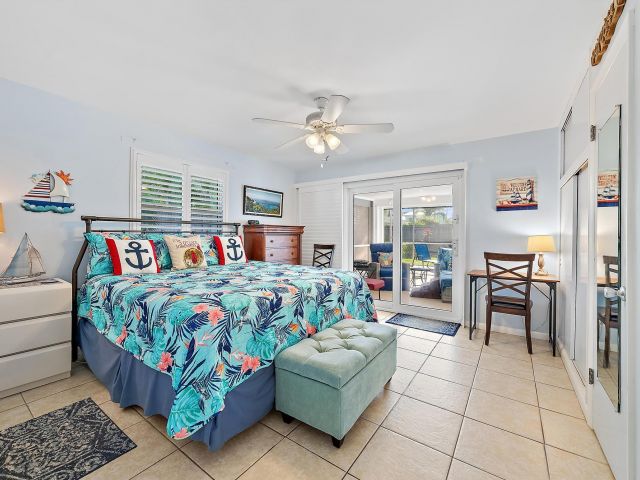 Продажа дома по адресу 1211 Dolphin Road - фото 6848170