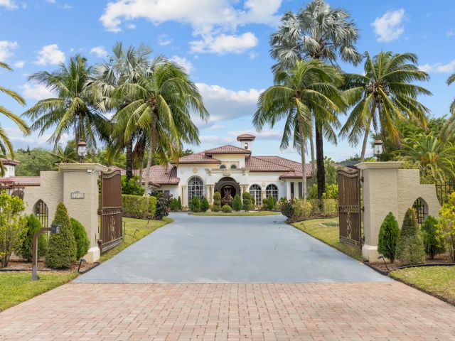 Дом в аренду по адресу 10058 El Caballo Court - фото 6866531