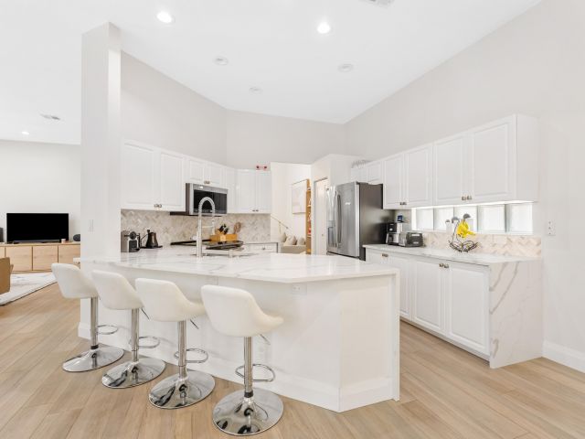 Продажа дома по адресу 22831 Warrick Wood Court - фото 6848604