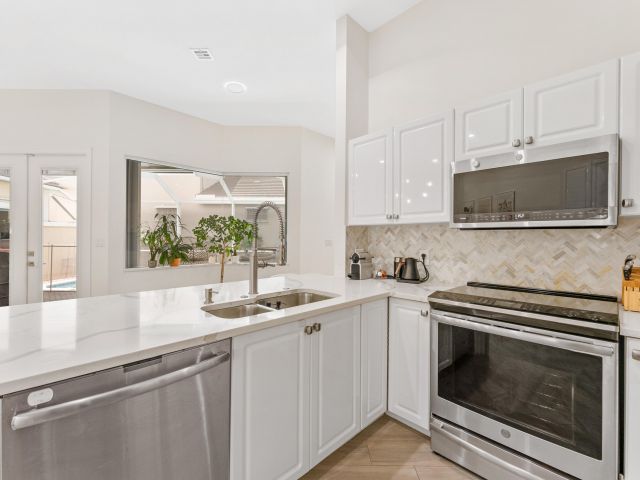 Продажа дома по адресу 22831 Warrick Wood Court - фото 6848605