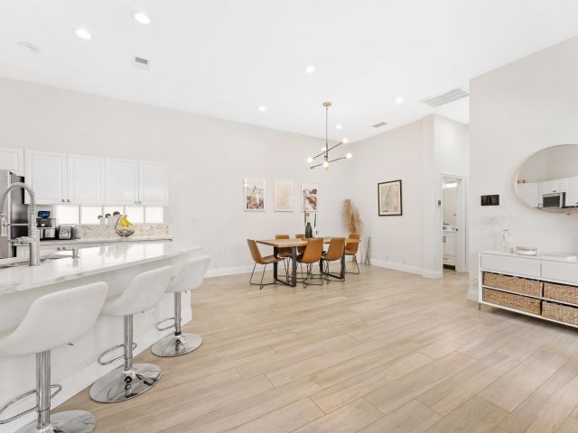 Продажа дома по адресу 22831 Warrick Wood Court - фото 6848606