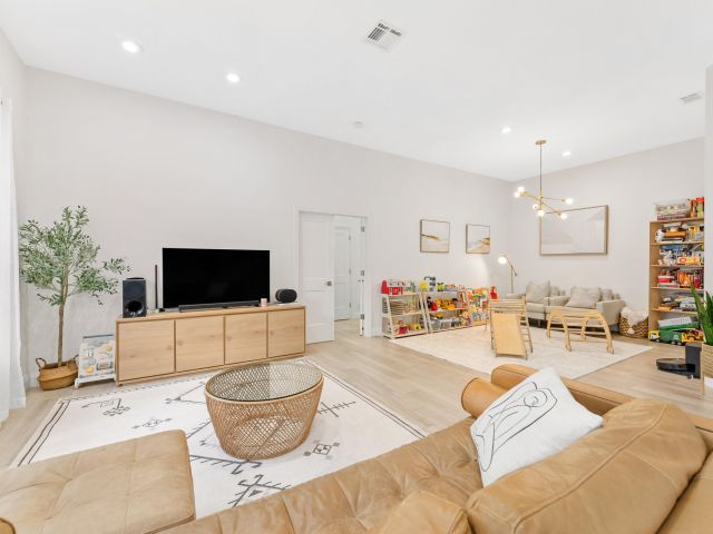 Продажа дома по адресу 22831 Warrick Wood Court - фото 6848609