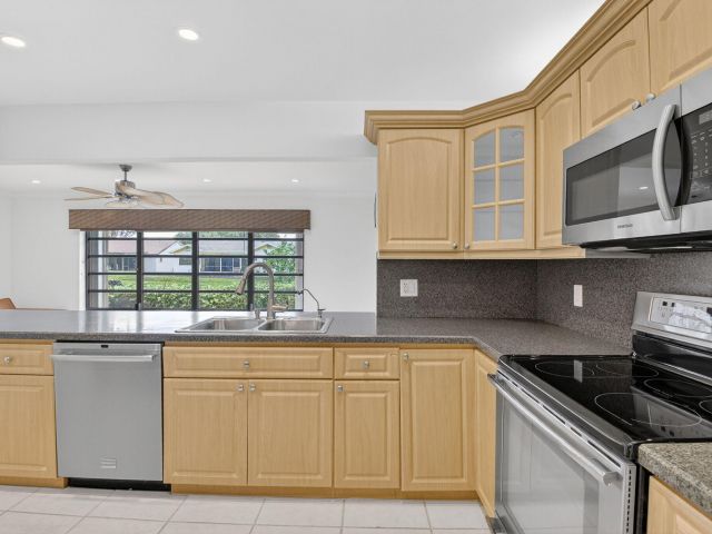 Продажа дома по адресу 18051 104th Terrace S - фото 6845495