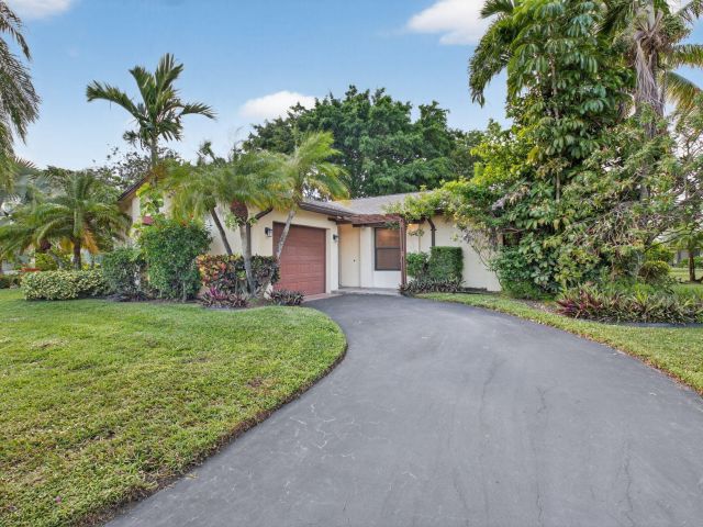 Продажа дома по адресу 18051 104th Terrace S - фото 6845497