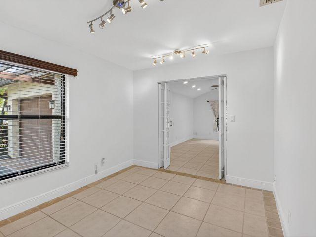 Продажа дома по адресу 18051 104th Terrace S - фото 6845503