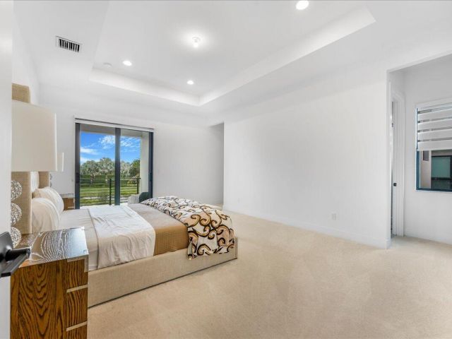 Дом в аренду по адресу 9093 Chauvet Way - фото 6848596